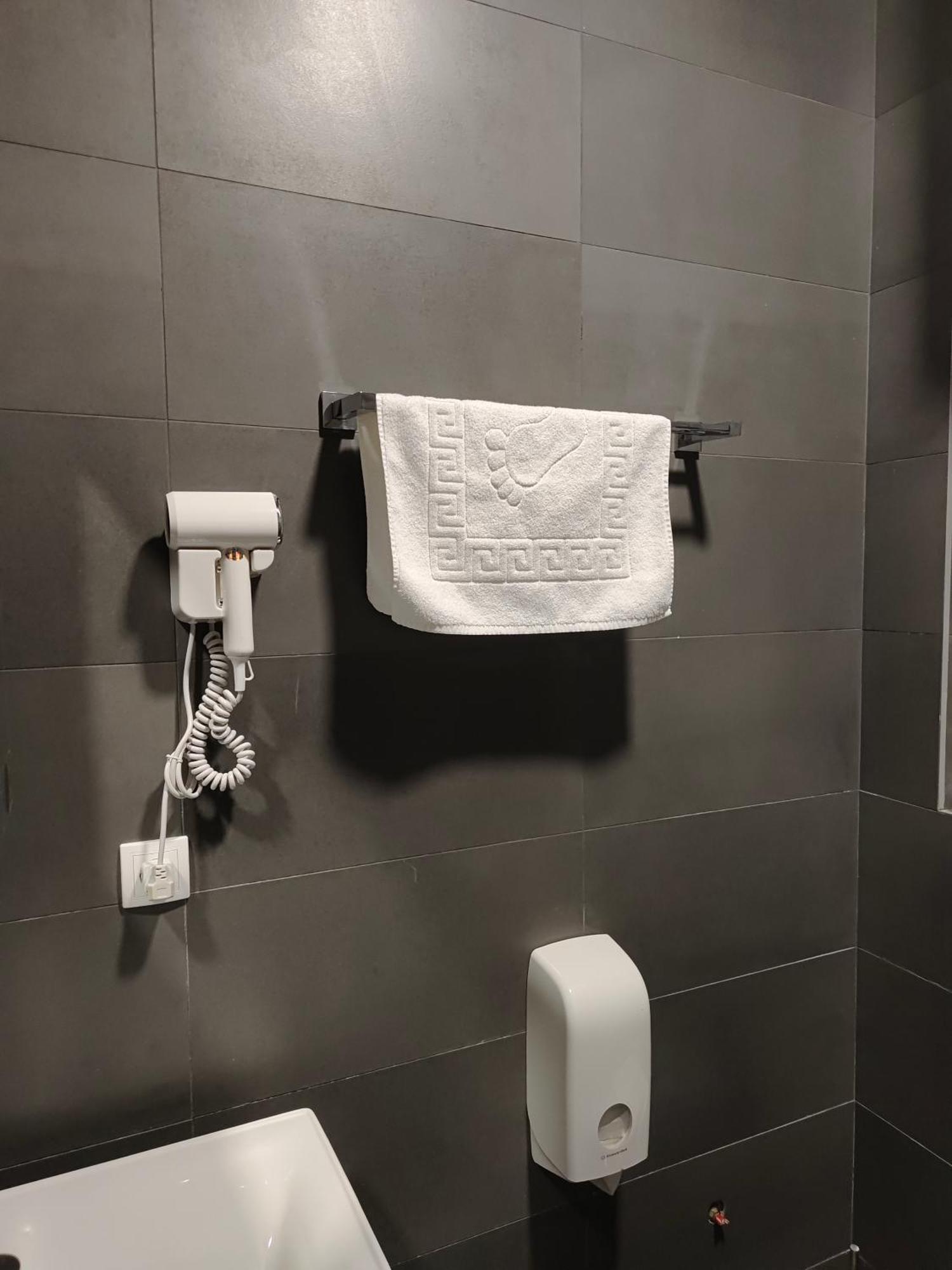H.T Hotel Beograd Eksteriør bilde