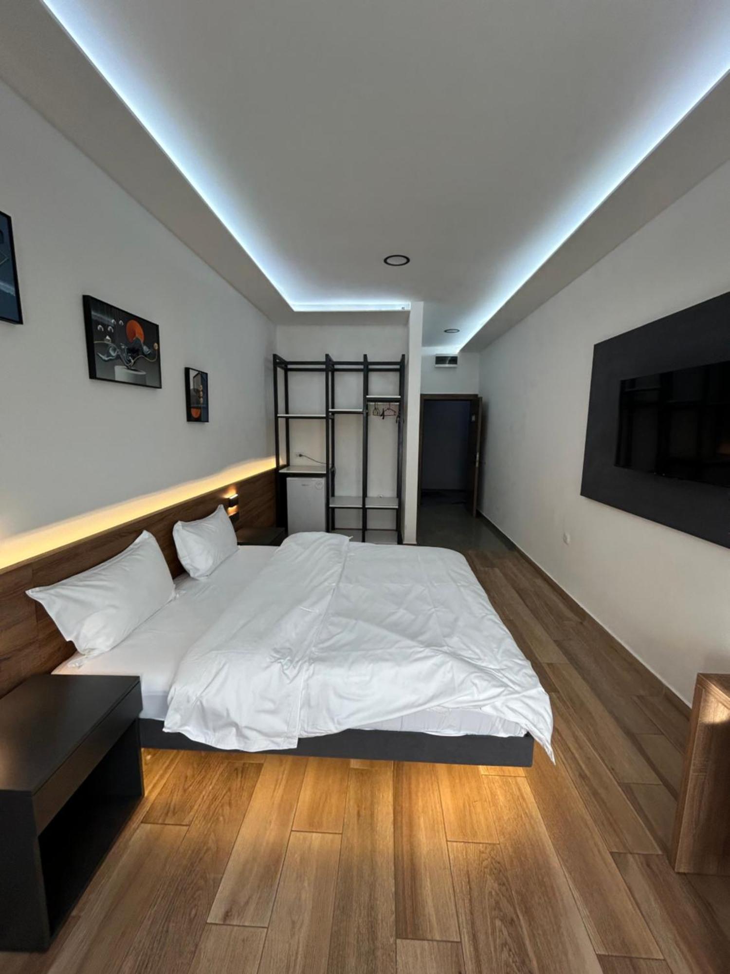 H.T Hotel Beograd Eksteriør bilde